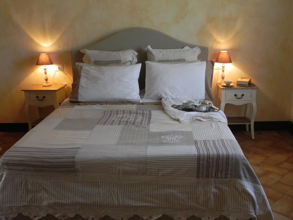 Agriturismo Sugheretello Semproniano Værelse billede