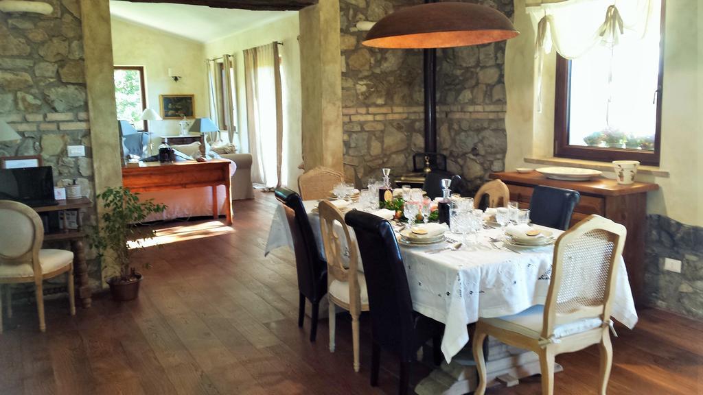 Agriturismo Sugheretello Semproniano Eksteriør billede