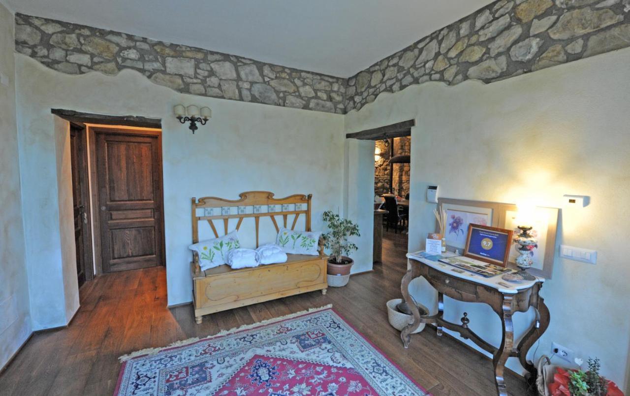 Agriturismo Sugheretello Semproniano Eksteriør billede